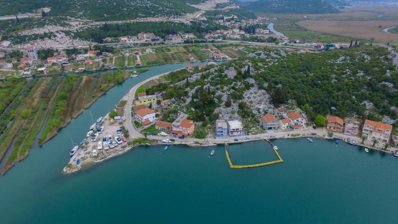 Apartmani Sunset Rogotin מראה חיצוני תמונה
