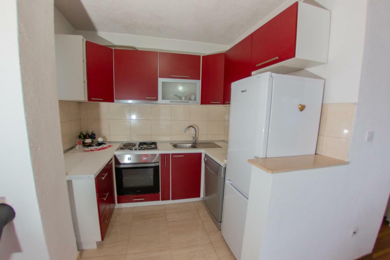 Apartmani Sunset Rogotin מראה חיצוני תמונה